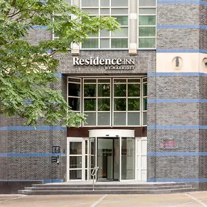 **** Hotel By Marriott Nederland